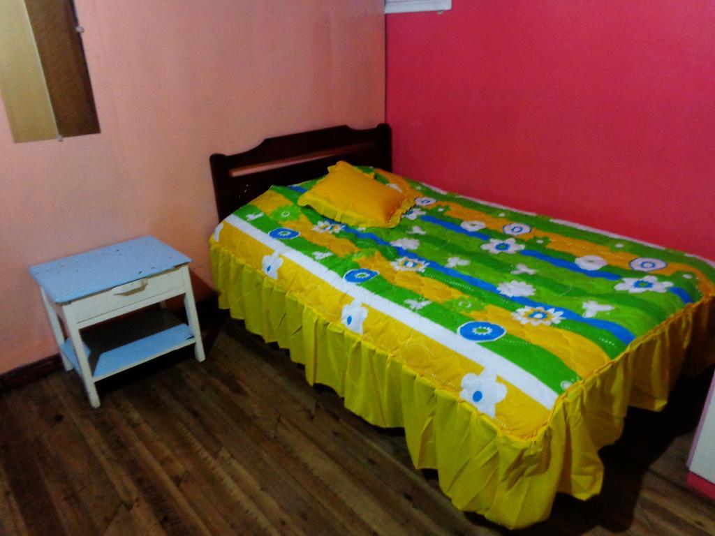 Hostal Yumbo Imperial كويتو الغرفة الصورة